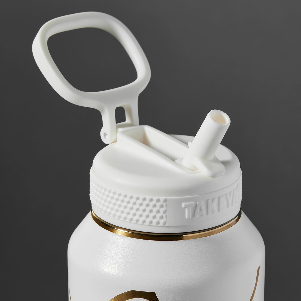 kintsugi-water-bottle-with-straw-lid-i9 51389-TK_HO25_Kintsugi_Takeya9271.png